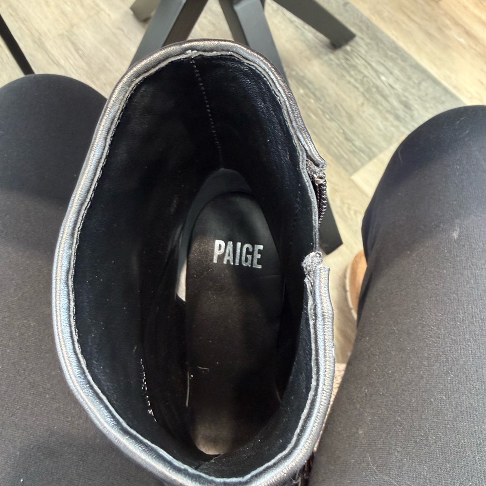 Paige BEST DEAL IN TOWN - Picture 5 of 9